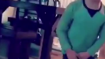打到那个很痛啊